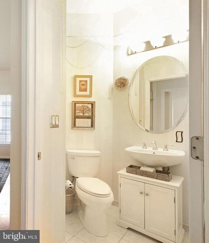 21 PINFLOWER LA, Princeton Junction, NJ 08550