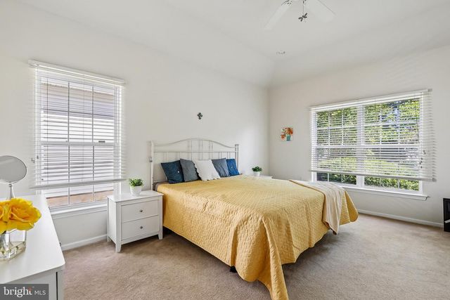 21 PINFLOWER LA, Princeton Junction, NJ 08550