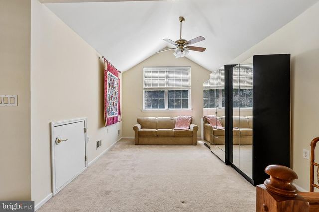 21 PINFLOWER LA, Princeton Junction, NJ 08550