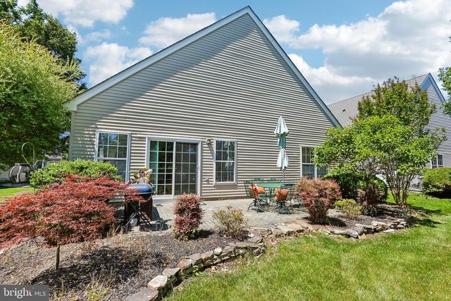 21 PINFLOWER LA, Princeton Junction, NJ 08550