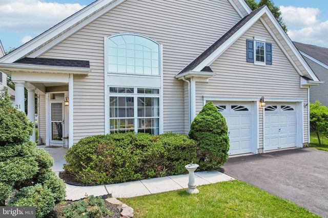 21 PINFLOWER LA, Princeton Junction, NJ 08550