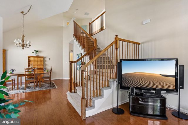 21 PINFLOWER LA, Princeton Junction, NJ 08550
