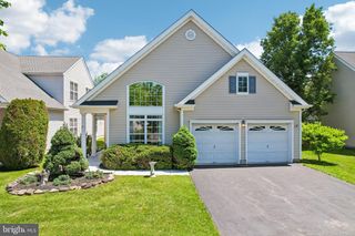 21 PINFLOWER LA, Princeton Junction, NJ 08550