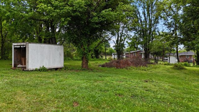 98 Eads Street, Monticello, KY 42633