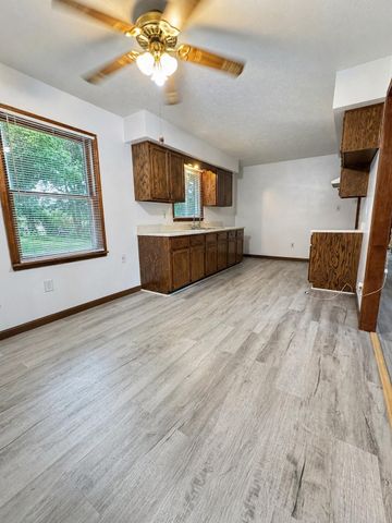 98 Eads Street, Monticello, KY 42633