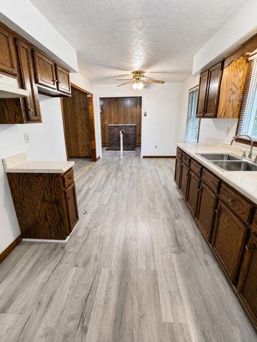 98 Eads Street, Monticello, KY 42633