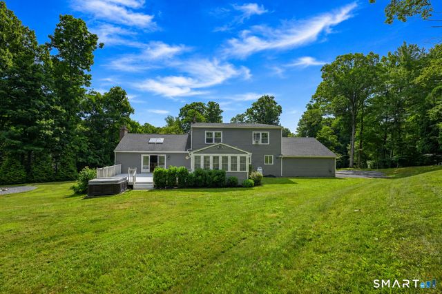 131 Woods Way Drive, Southbury, CT 06488