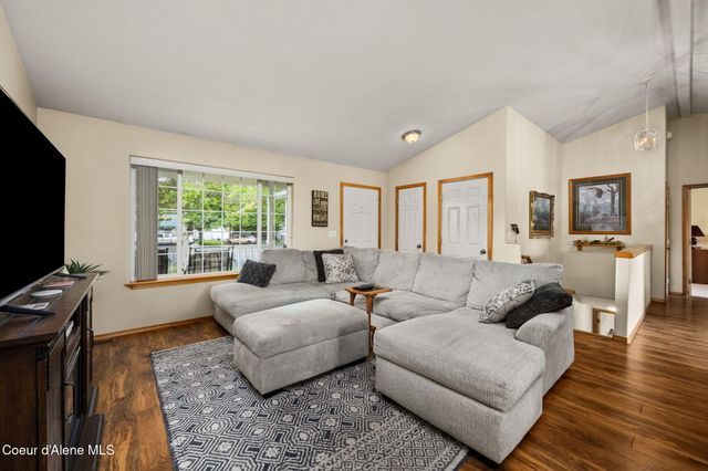 1960 N Palisades DR, Post Falls, ID 83854