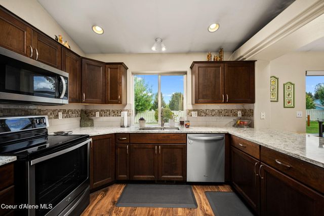 1960 N Palisades DR, Post Falls, ID 83854