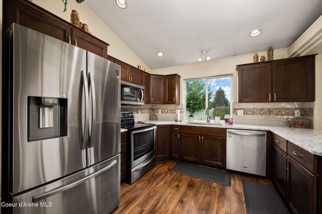 1960 N Palisades DR, Post Falls, ID 83854