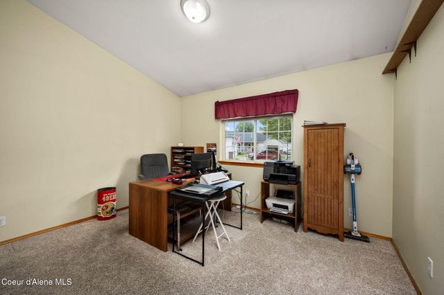 1960 N Palisades DR, Post Falls, ID 83854