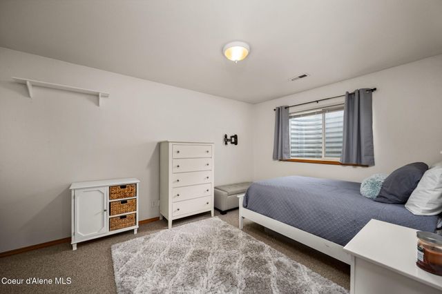 1960 N Palisades DR, Post Falls, ID 83854