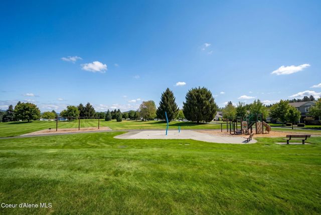 1960 N Palisades DR, Post Falls, ID 83854