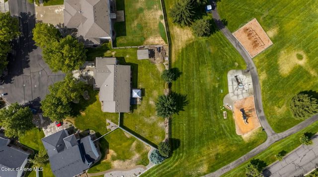 1960 N Palisades DR, Post Falls, ID 83854