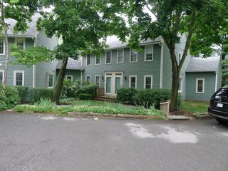 89 Brookdale 89, Shrewsbury, MA 01545