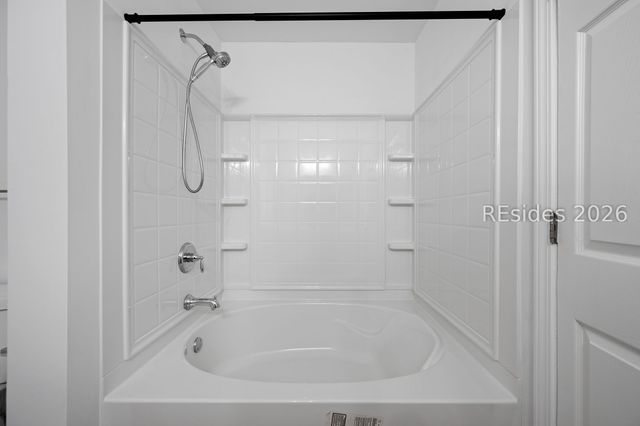 50 Pebble Beach Cv Apt J115, Bluffton, SC 29910