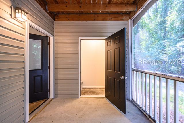 50 Pebble Beach Cv Apt J115, Bluffton, SC 29910