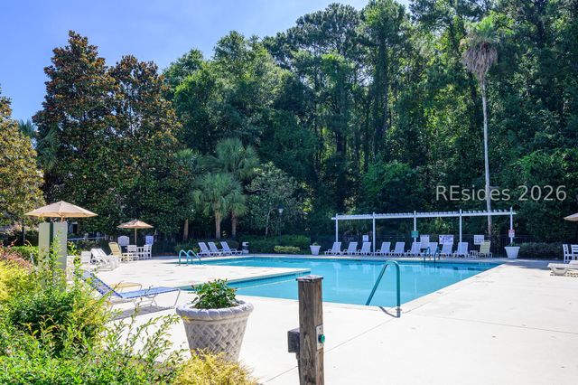 50 Pebble Beach Cv Apt J115, Bluffton, SC 29910