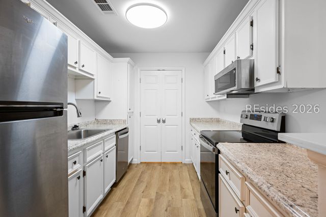 50 Pebble Beach Cv Apt J115, Bluffton, SC 29910