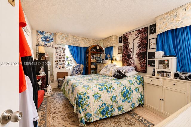 1911 Sabal Palm Dr 101, Davie, FL 33324