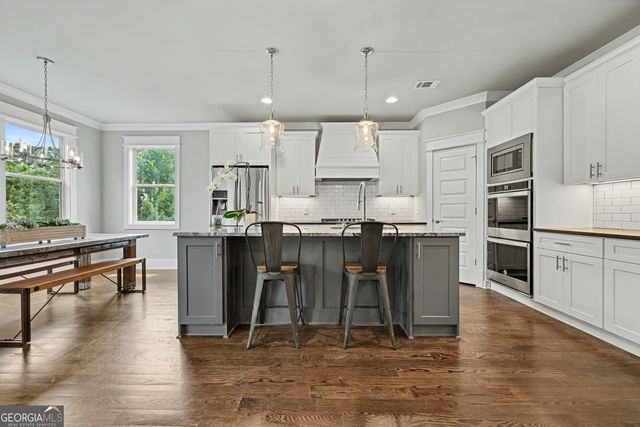 5171 Glen Forrest Drive, Flowery Branch, GA 30542