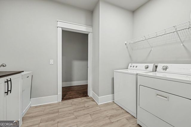 5171 Glen Forrest Drive, Flowery Branch, GA 30542
