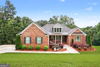 5171 Glen Forrest Drive, Flowery Branch, GA 30542