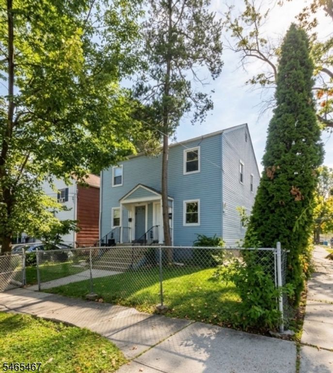21 Evergreen Ave, Newark City, NJ 07114 — exterior