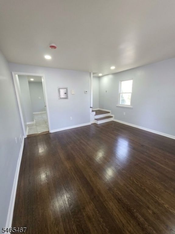 21 Evergreen Ave, Newark City, NJ 07114 — photo 2