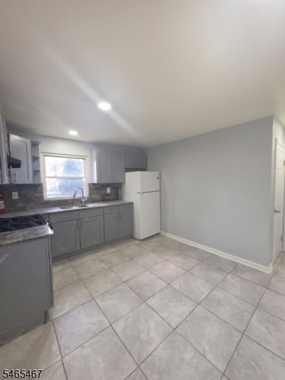 21 Evergreen Ave, Newark City, NJ 07114 — photo 4