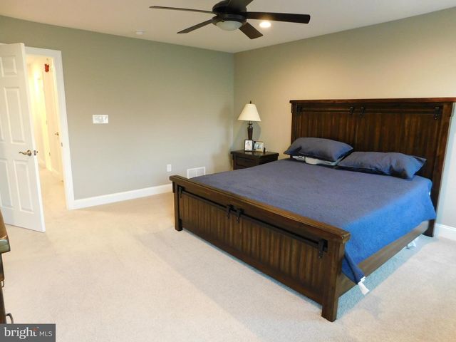 16740 RIVER VIEW CIR, Bristol, PA 19007