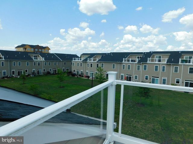 16740 RIVER VIEW CIR, Bristol, PA 19007