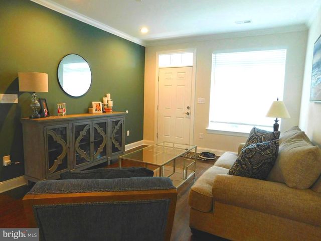 16740 RIVER VIEW CIR, Bristol, PA 19007