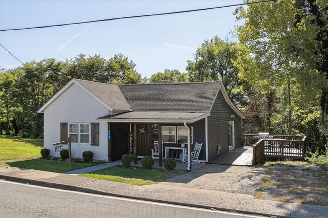 114 Falmouth Street, Williamstown, KY 41097