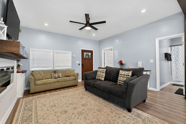 114 Falmouth Street, Williamstown, KY 41097