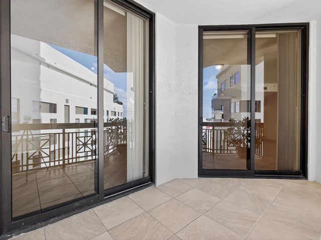 701 S Olive Avenue 1027, West Palm Beach, FL 33401