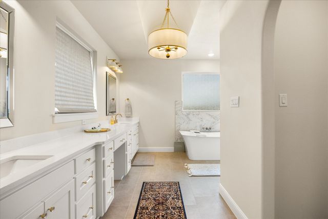 2703 Village Road, Granbury, TX 76049