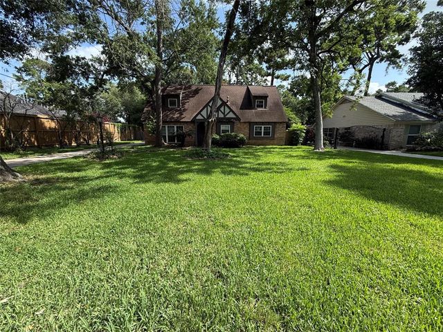 8230 Dorrcrest Lane, Houston, TX 77070
