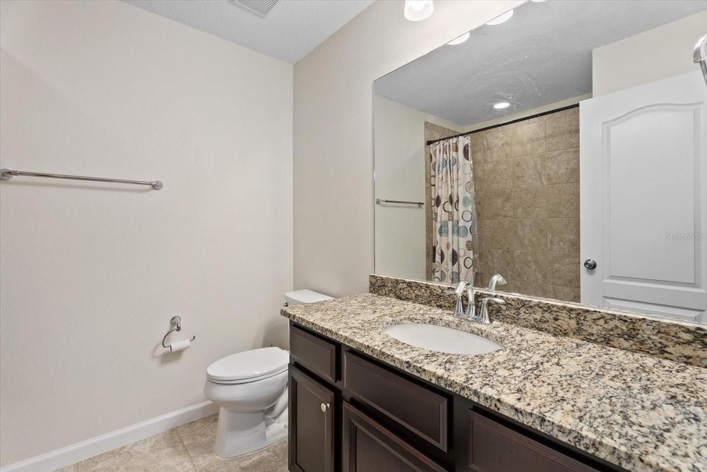 Image 26 of property listing at 11828 MEADOWGATE PLACE, Bradenton, FL 34211