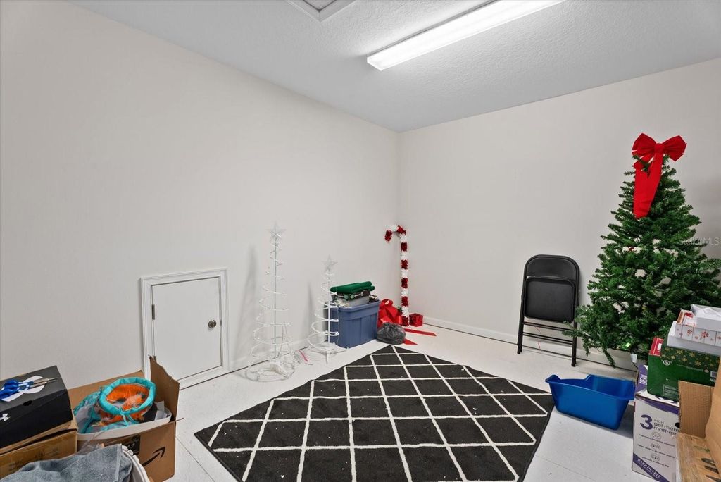 Image 27 of property listing at 11828 MEADOWGATE PLACE, Bradenton, FL 34211