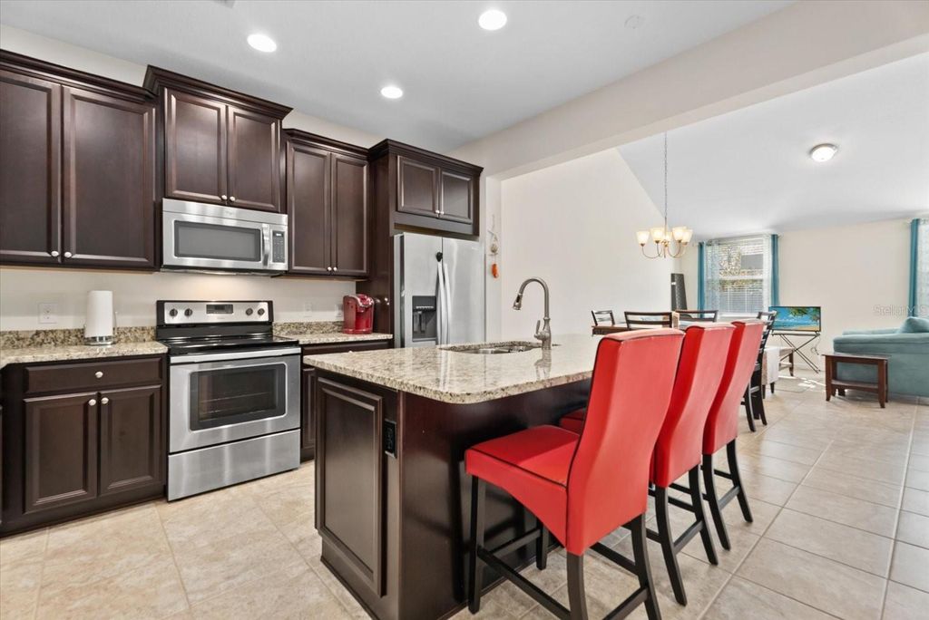 Image 9 of property listing at 11828 MEADOWGATE PLACE, Bradenton, FL 34211