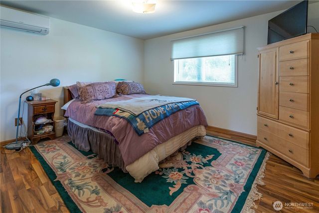 7884 Guemes Avenue, Clinton, WA 98236