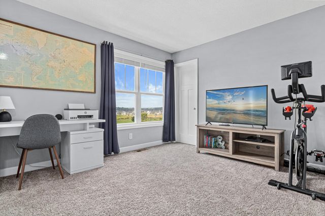 7538 38th Street N, Oakdale, MN 55128