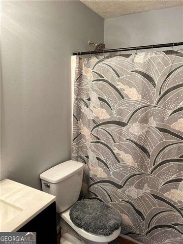 7607 Broadhurst Drive, Riverdale, GA 30296