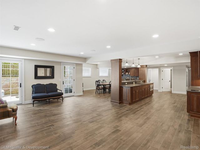 409 Hill Street, Northville, MI 48167