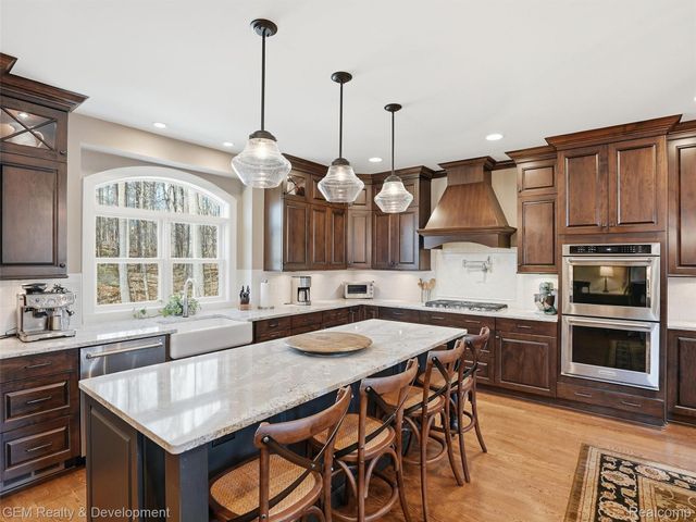409 Hill Street, Northville, MI 48167
