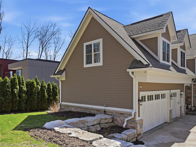 409 Hill Street, Northville, MI 48167