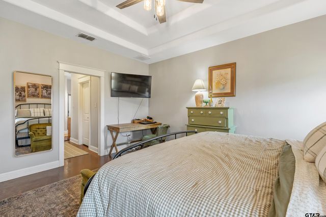 315 Corrigan Trails Blvd, Lindale, TX 75771