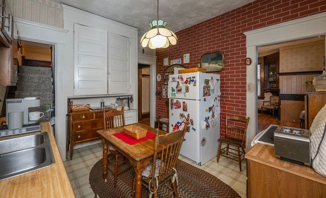 540 Park Rd, Ambridge, PA 15003