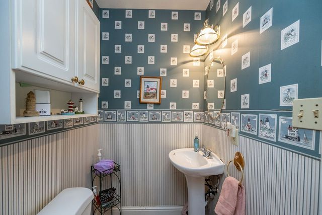 540 Park Rd, Ambridge, PA 15003